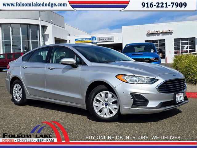 Used 2019 Ford Fusion S FWD image 1