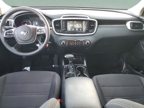 Certified 2019 Kia Sorento L image 13