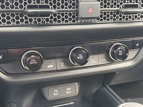 New 2026 Honda HR-V Sport image 14