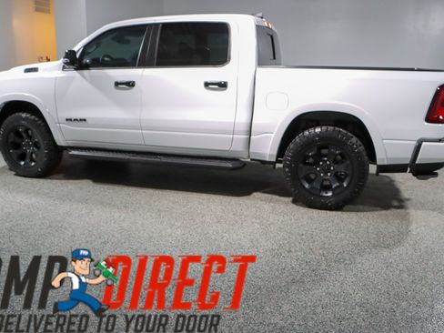 Used 2025 RAM 1500 Big Horn AWD/4WD image 11