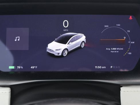 Used 2020 Tesla Model X Long Range image 2