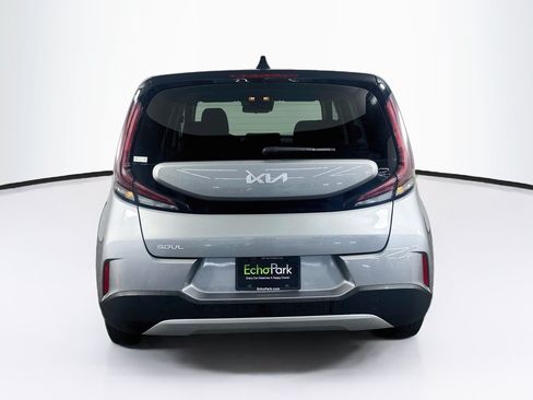 Used 2025 Kia Soul LX w/ LX Technology Package FWD image 7