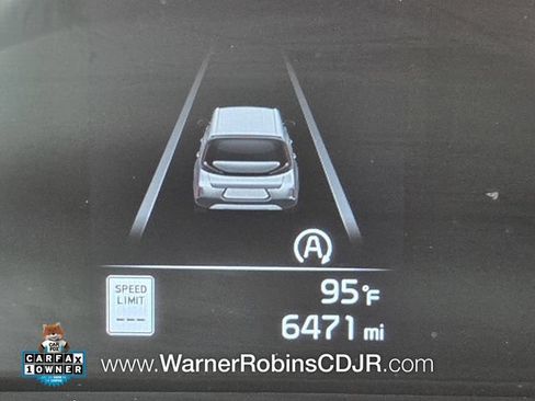 Used 2025 Kia Soul LX w/ LX Technology Package FWD image 33