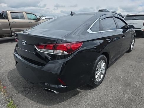Used 2018 Hyundai Sonata SE w/ Cargo Package FWD image 6