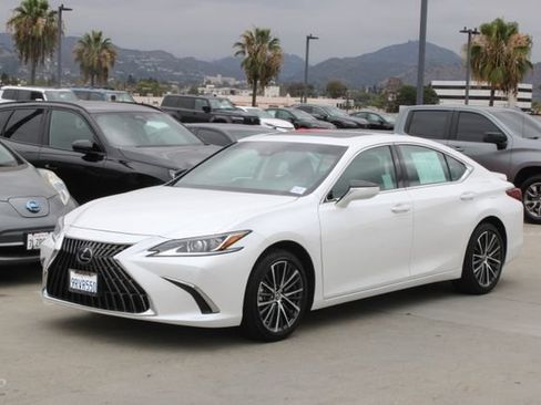 Certified 2025 Lexus ES 300h w/ Premium Package FWD image 3