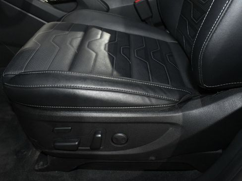 Used 2022 Kia Telluride SX w/ SX Prestige Package image 13