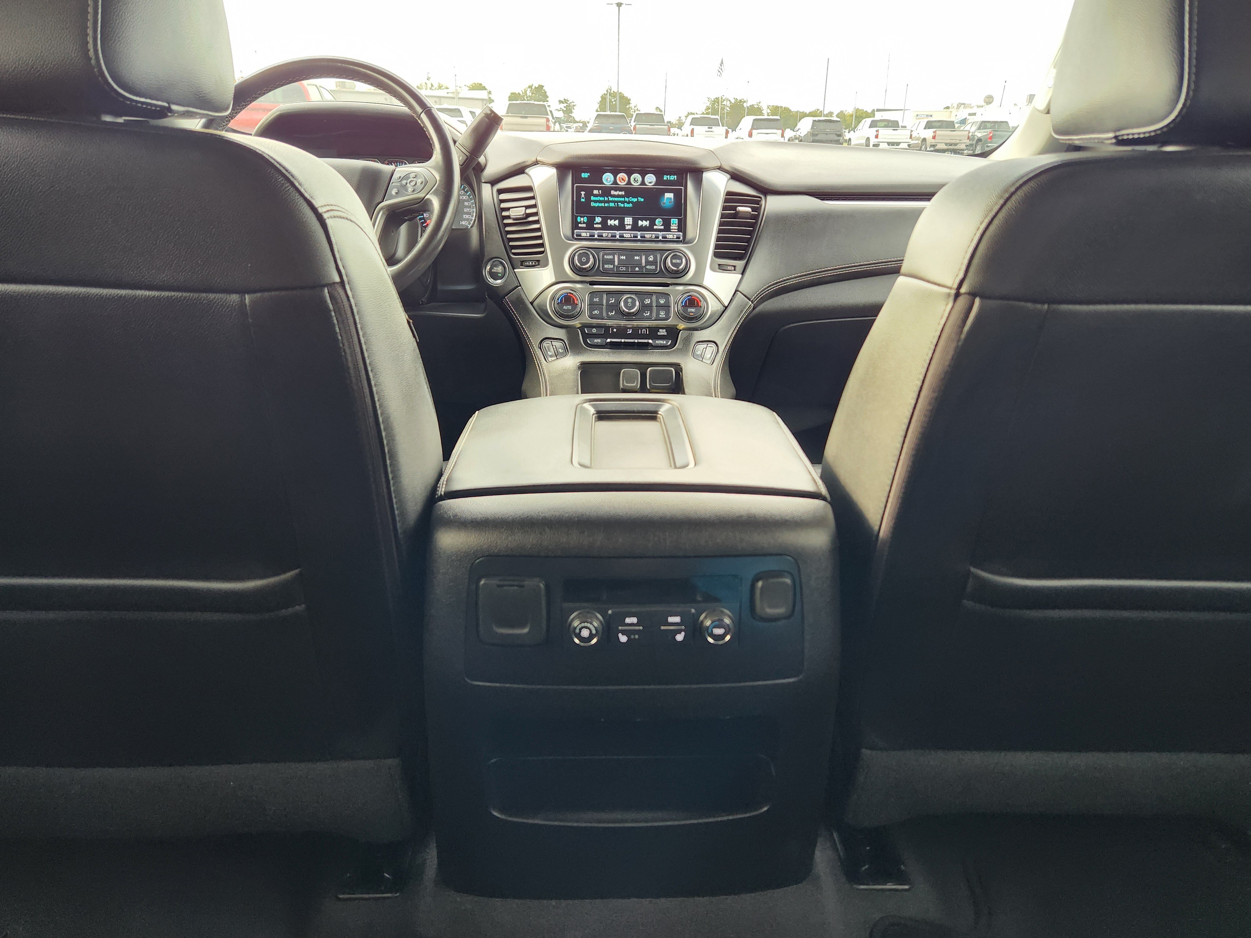 Used 2019 Chevrolet Tahoe LT w/ Luxury Package AWD/4WD image 14