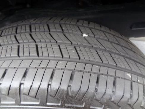 Used 2024 Toyota Tacoma TRD Sport w/ TRD Sport Upgrade Package image 27