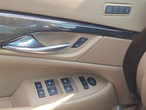 Used 2019 Cadillac Escalade Platinum AWD/4WD image 31