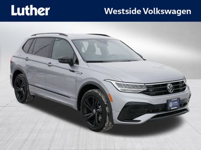 Certified 2024 Volkswagen Tiguan SE R-Line