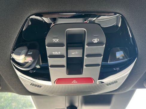 New 2025 Kia K4 GT-Line w/ GT-Line Sunroof Package image 36