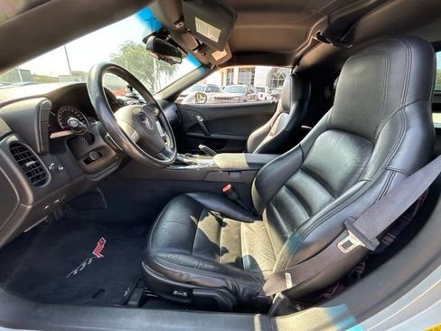Used 2011 Chevrolet Corvette Coupe w/ 1LT RWD image 12