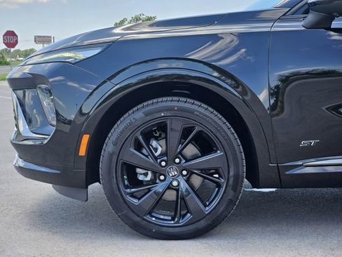 New 2025 Buick Envision Sport Touring image 6