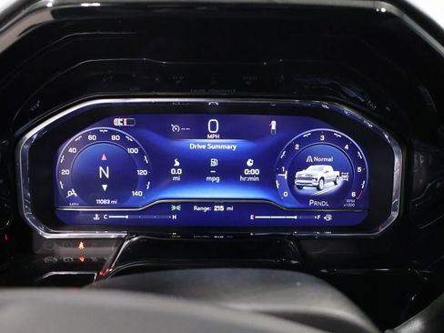 Used 2025 Chevrolet Silverado 1500 LT image 37