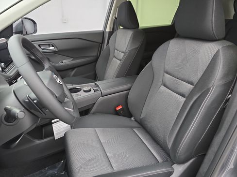 New 2026 Nissan Rogue SV AWD/4WD image 15