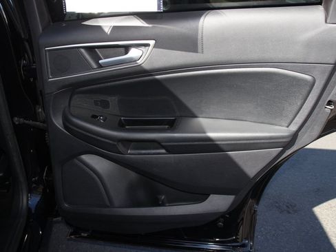 Certified 2019 Ford Edge SEL w/ Equipment Group 201A FWD image 26