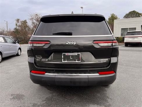 Used 2022 Jeep Grand Cherokee L Limited image 4