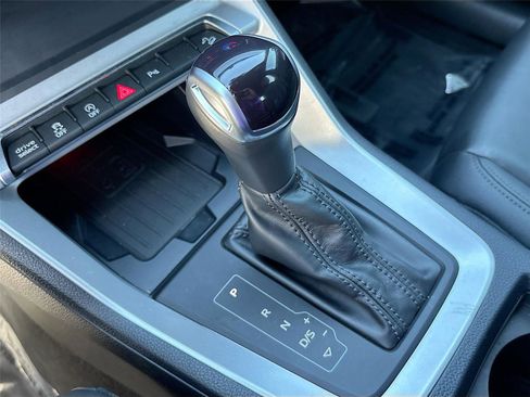 Used 2024 Audi Q3 2.0T Premium Plus w/ Premium Plus Package image 17