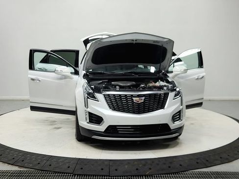 Used 2023 Cadillac XT5 Premium Luxury w/ LPO, Floor Liner Package AWD/4WD image 11