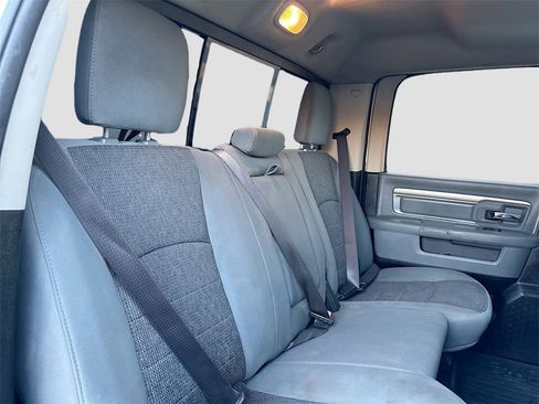 Used 2019 RAM 1500 Big Horn image 24