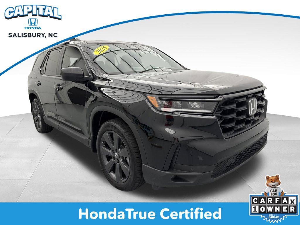 Certified 2025 Honda Pilot Sport image 1