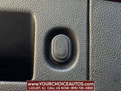 Used 2018 Chevrolet Tahoe Premier AWD/4WD image 11