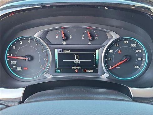 Used 2018 Chevrolet Traverse LT w/ LPO, Cargo Package FWD image 11
