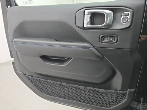 Used 2024 Jeep Wrangler Unlimited Rubicon 4xe w/ Technology Group image 26