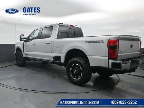 Used 2026 Ford F250 Lariat w/ Tremor Off-Road Package AWD/4WD image 8