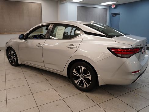 Used 2021 Nissan Sentra SV w/ Trunk Package image 7