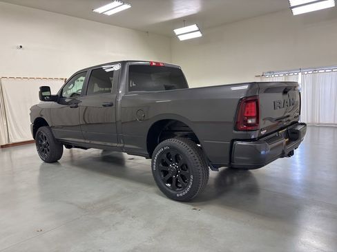 New 2026 RAM 2500 Big Horn AWD/4WD image 6