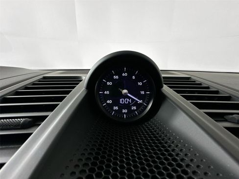 Certified 2024 Porsche Panamera image 24