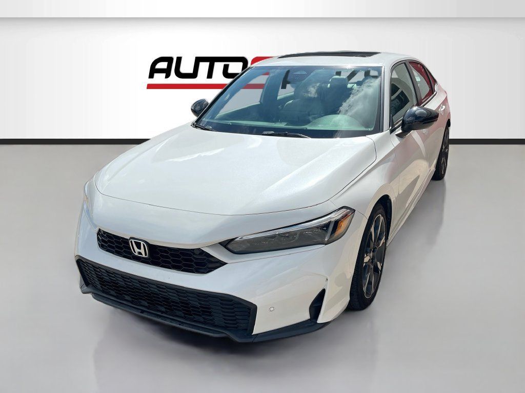 Used 2025 Honda Civic Sport Touring image 3