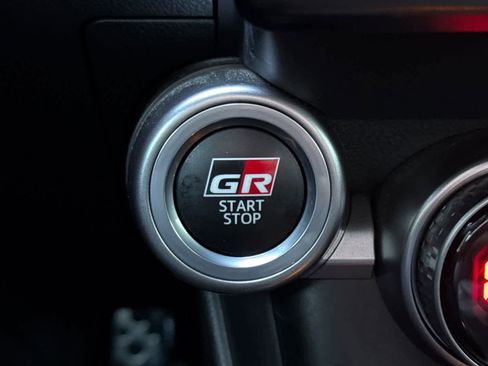 Used 2023 Toyota GR86 Premium image 23