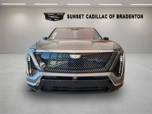 New 2026 Cadillac Vistiq Premium Luxury w/ LPO, Floor Liner Package image 2