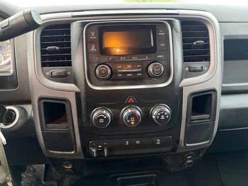 Used 2018 RAM 2500 Tradesman w/ Chrome Appearance Group AWD/4WD image 28