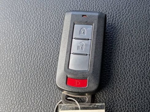 Used 2025 Mitsubishi Outlander Sport SE AWD/4WD image 29