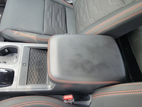 Used 2025 Nissan Frontier PRO-4X w/ Pro Convenience Package image 31