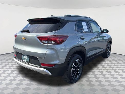 Used 2025 Chevrolet TrailBlazer LT FWD image 5