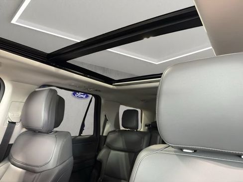 New 2027 Ford Expedition Active AWD/4WD image 2