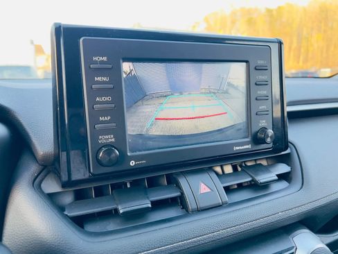 Used 2020 Toyota RAV4 LE w/ All Weather Liner Package image 28