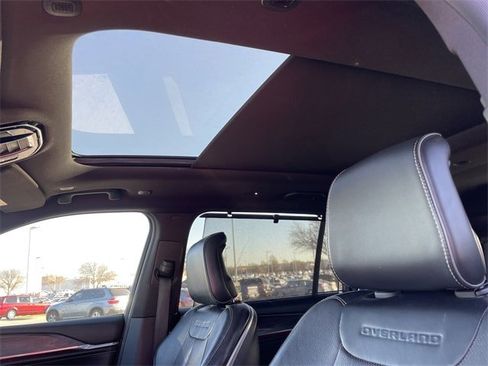 Used 2021 Jeep Grand Cherokee L Overland w/ Luxury Tech Group IV image 25
