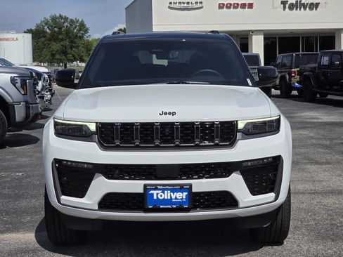 New 2026 Jeep Grand Cherokee L Summit w/ Obsidian Package AWD/4WD image 3