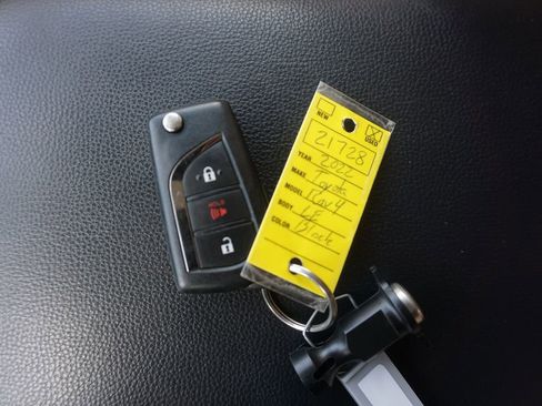 Used 2022 Toyota RAV4 LE AWD/4WD image 31