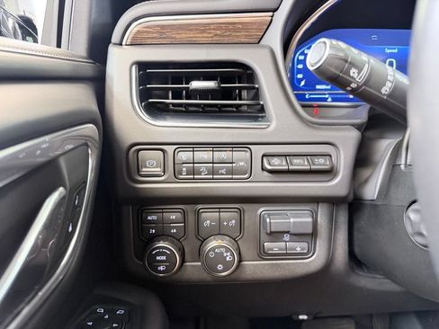 Used 2024 Chevrolet Tahoe High Country w/ Advanced Technology Package AWD/4WD image 50