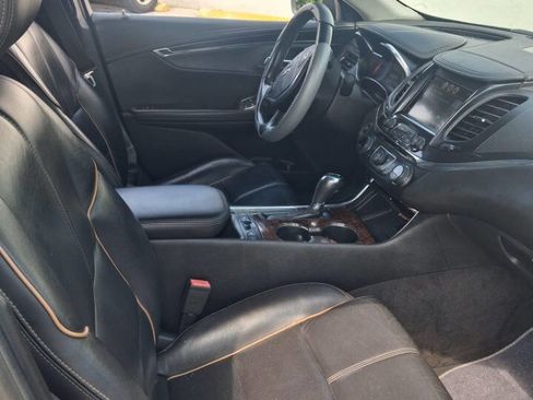 Used 2015 Chevrolet Impala LTZ FWD image 2
