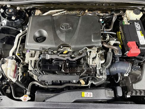 Used 2018 Toyota Camry LE w/ Protection Package (Q2) FWD image 38