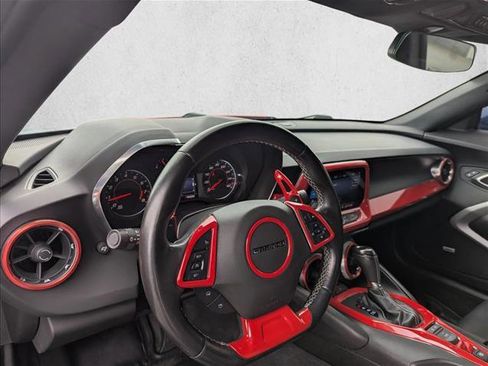 Used 2019 Chevrolet Camaro LT w/ RS Package image 12