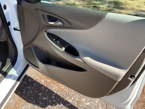 Used 2024 Chevrolet Malibu LT image 21