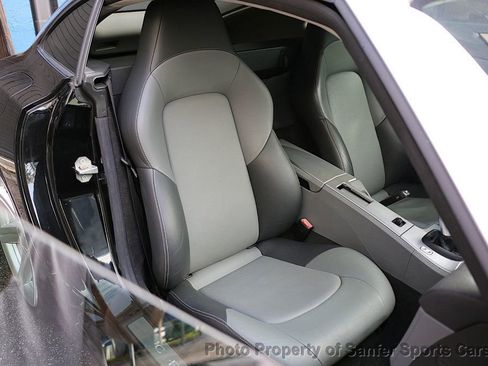 Used 2004 Chrysler Crossfire Coupe RWD image 25